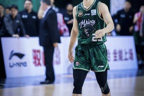 Kaiyun Sports-包含从菲尼克斯太阳围绕NBA季后赛手感冰凉到凯恩在SKT比赛中大比分领先，广厦男篮转会期临场应变的词条